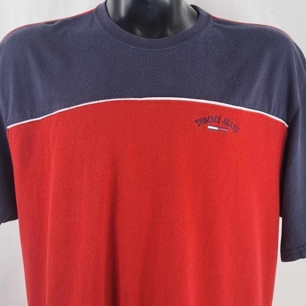2003 Tommy Jeans embroidered 2XL red & blue colorblock casual texture shirt